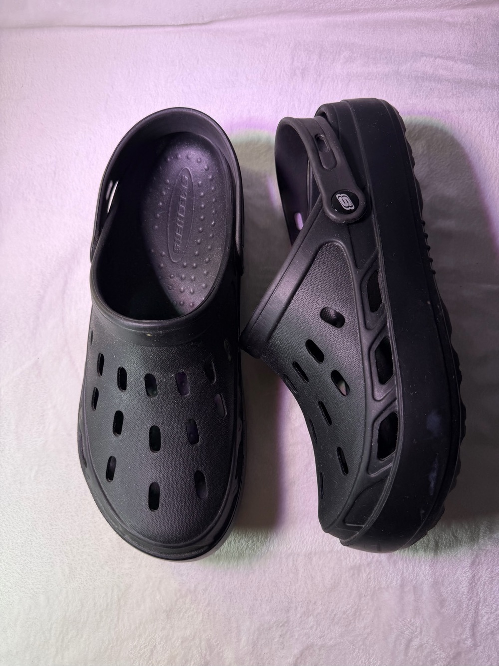 Skechers Men's Black Slip-On Clog Sandals with Back Strap - Picture 6 of 10